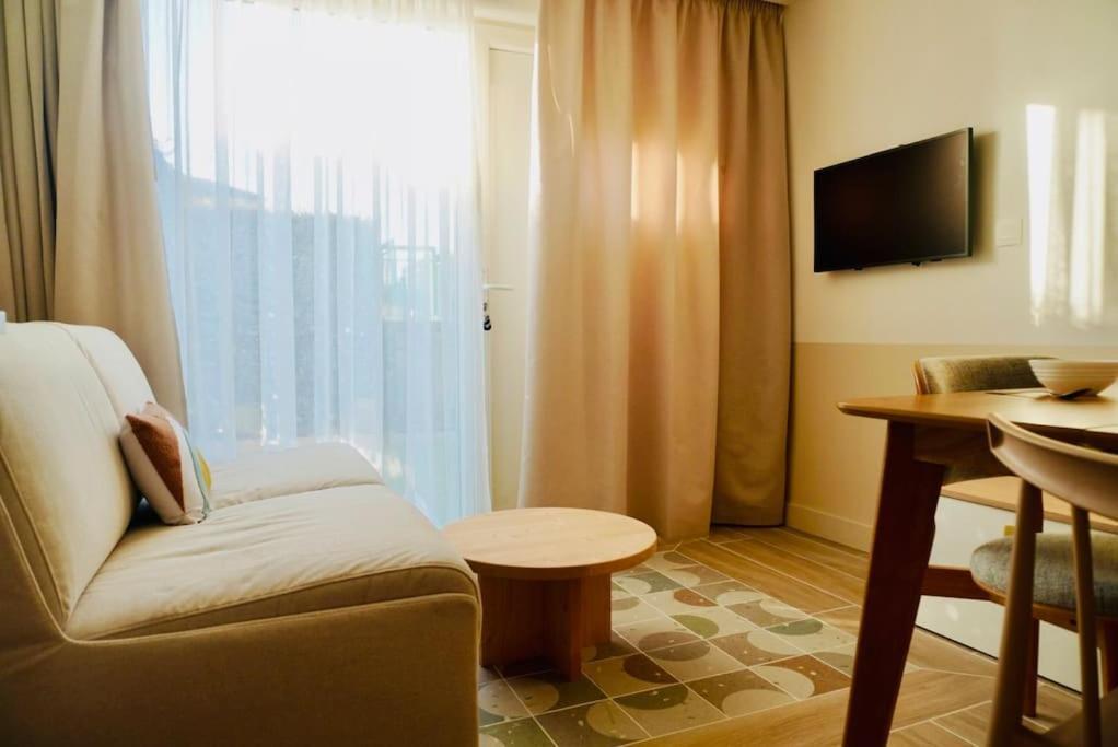 Le Bel Iris - Acces Direct Plage Apartment Chatelaillon-Plage Luaran gambar